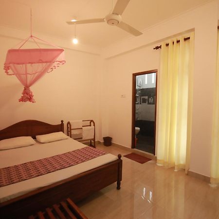 Renuka Inn Kandy Extérieur photo